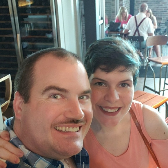 Meet your Posher, Sheila - Picture 1 of 1